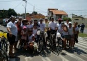 Pose para a foto 'oficial' do passeio ciclístico do padroeiro (27/09/15) | <strong>Crédito: </strong>Roni Lisboa / Pascom