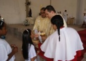 Missa da Páscoa, na Matriz, com a primeira Comunhão: o momento aguardado | <strong>Crédito: </strong>Roni Lisboa, Pascom