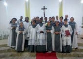 A investidura dos novos cerimoniários e servas do altar aconteceu dia 25/08/19. | <strong>Crédito: </strong>Rosilene Rodrigues, Pascom - 25/08/19