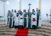A investidura dos novos cerimoniários e servas do altar aconteceu dia 25/08/19. | <strong>Crédito: </strong>Rosilene Rodrigues, Pascom - 25/08/19